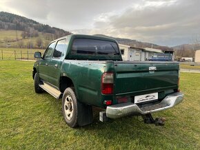 Toyota Hilux 2.5 D4D ODPOČET DPH - 7