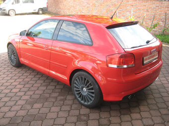 AUDI A3 2.0 TDi S-LINE QUATTRO - 7