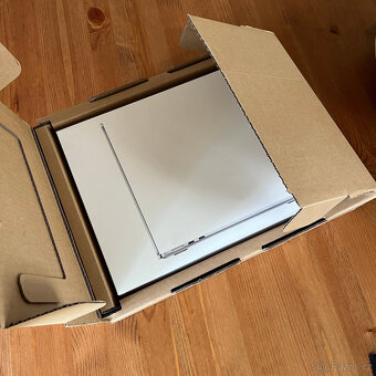 MacBook Air 13" M3 Silver | 16GB RAM, 512SSD | TOP STAV - 7