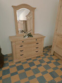 Kompletní dřevěná ložnice VOGLAUER - 7