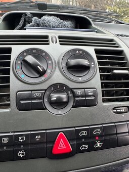 Mercedes vito. 2005 - 7