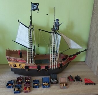 HRAD A LOĎ OD FIRMY PLAYMOBIL - 7