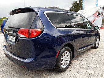 Chrysler Pacifica 3,6L V6 Touring L, 7 míst. kůže, kamera - 7