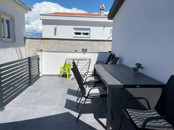 Chorvátsko dom s 2 apartmány. - 7