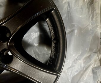 Alu disky BORBET F2 – 6Jx16 ET38, 5x112 (KBA 50684) - 7