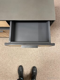 Komoda LUGAL 180 cm – masivní elegán - 7