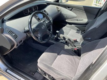 Nissan Primera 2.2 SW - 7
