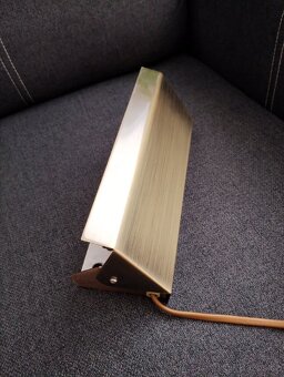 Nástěnná lampička + LED žárovka - 7