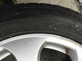 Sada kol 5x112 R16 origo AUDI, pěkné letní pneu 5-6,5mm - 7