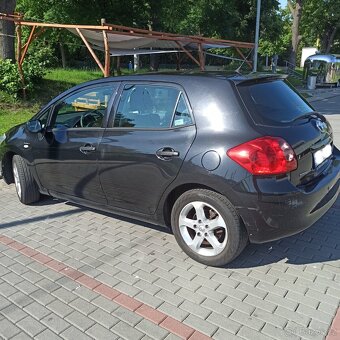Prodej Toyota Auris - 7