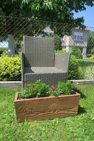 Zahradní dekorace - truhlík, květináč, umělý kámen, beton - 7