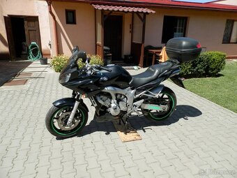 Yamaha Fazer 600 - 7