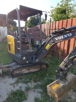 bagr volvo EC 15E - 7
