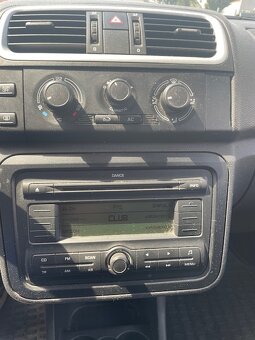 Škoda Roomster 1,6-77 kW Rok výroby:2006 - 7