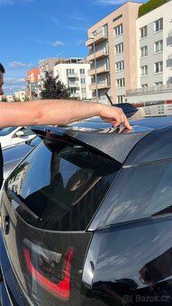 Křídlo na BMW i3 - 7