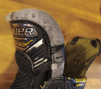 Hokejové brusle Bauer Supreme M4 vel. 1EE/EUR 33,5 - 7