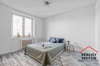 Prodej družs. bytu o velikosti 3+1/63m2 s franc. oknem na ul - 7