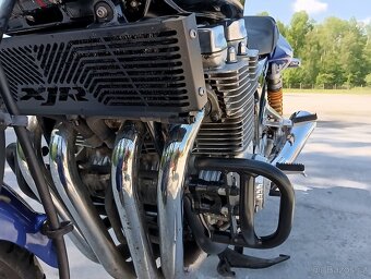 Yamaha XJR 1300 - 7