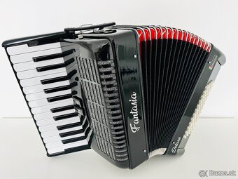 Predám NOVÝ akordeón FANTASIA DE LUXE 60 basový- čiernej far - 7