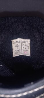 Prodám dětské brusle Crowned vel.37 - 7