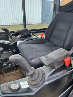 Bobcat 320 - 7