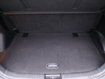 Hyundai ix20 1,6 CRDi 94kW Trikolor CZ (2013) - 7