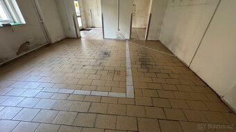Pronájem obchodního prostoru – potraviny, pizza, kebab, - 7