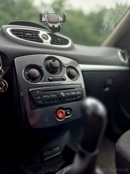 Renault Clio III 55kw najeto 79 000km - 7