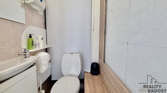 Pronájem kadeřnického salonu 10 m² - 7