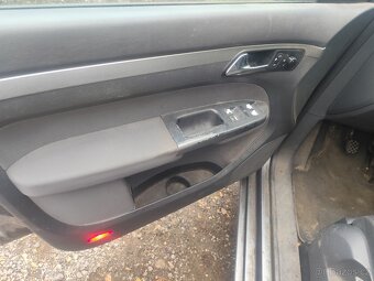 VW Touran 2.0TDI 100kw - veškeré náhradní díly z vozidla - 7