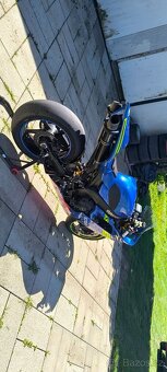 Yamaha R1 RN19 okruhovka - 7