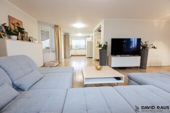 Prodej rodinného domu 4+kk s bazénem (140,4 m2) a zahradou, - 7