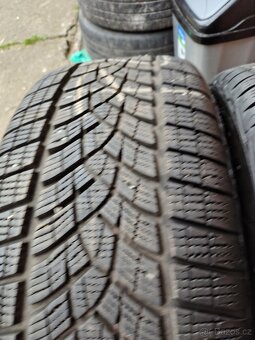 225/55 r18 zánovní zimní 8 mm 2023 - 7