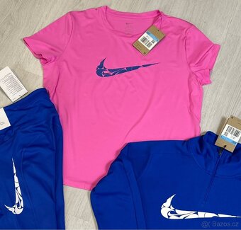 Nový komplet legín s tričkem NIKE - 7