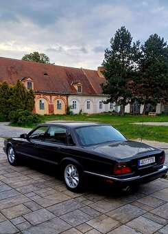 Jaguar xjr v8 supercharged - 7