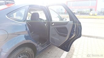 Ford Focus 1.4 benzín - 7