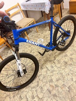 Horské kolo Giant - 7