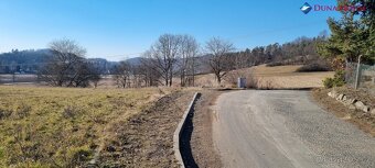 Stavední pozemek Pyšely 972 m2 - 7
