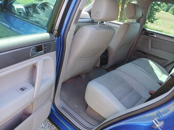 VW Touareg 2,5 TDI - 7