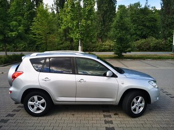 Toyota rav4 100kw BEZ KOROZE. 100kw diesel - 7
