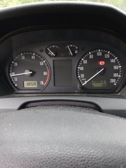 Prodám fabia combi 1.4mpi 50kw - 7