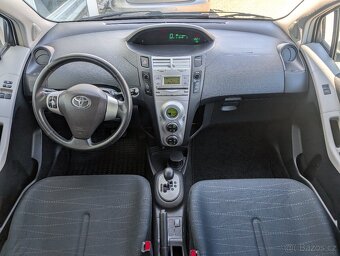 TOYOTA YARIS 1.3VVT-i 64kW EXECUTIVE AUTOMAT - 7