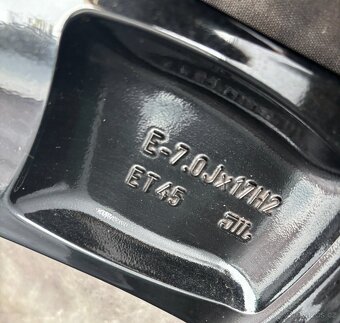 Originální Alu kola Audi Q3,Škoda Karoq 215/55/17 - 7