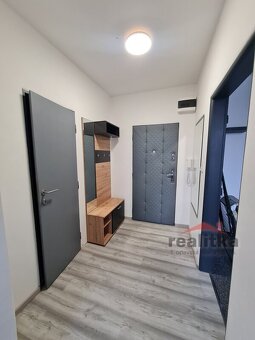 Pronájem hezkého bytu 1+1 s lodžií na Holasické ul. v Opavě - 7