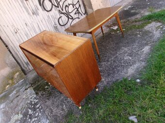 starý peřinák a stůl - 7