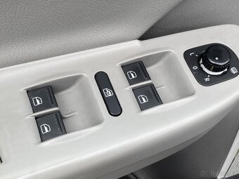 Volkswagen Passat 2.0 TDi ,  125 kW nafta, 2008 - 7