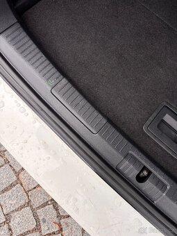 VW Golf VII 1.6 TDI 81kW DSG WEBASTO, r.v. 2016, pravidelný - 7