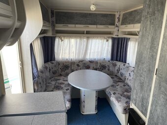 LMC Luxus 490, 4 osoby, stan, světlý interiér - 7