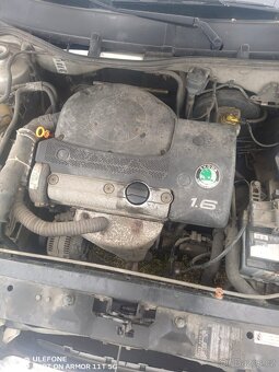 Skoda Octavia 1.6 benzín - 7