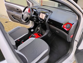 Toyota aygo edice Touch, 1.0VVTi, 51kw, rok 2015 - 7